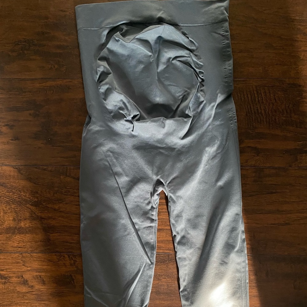 Blanqi storm blue maternity leggings